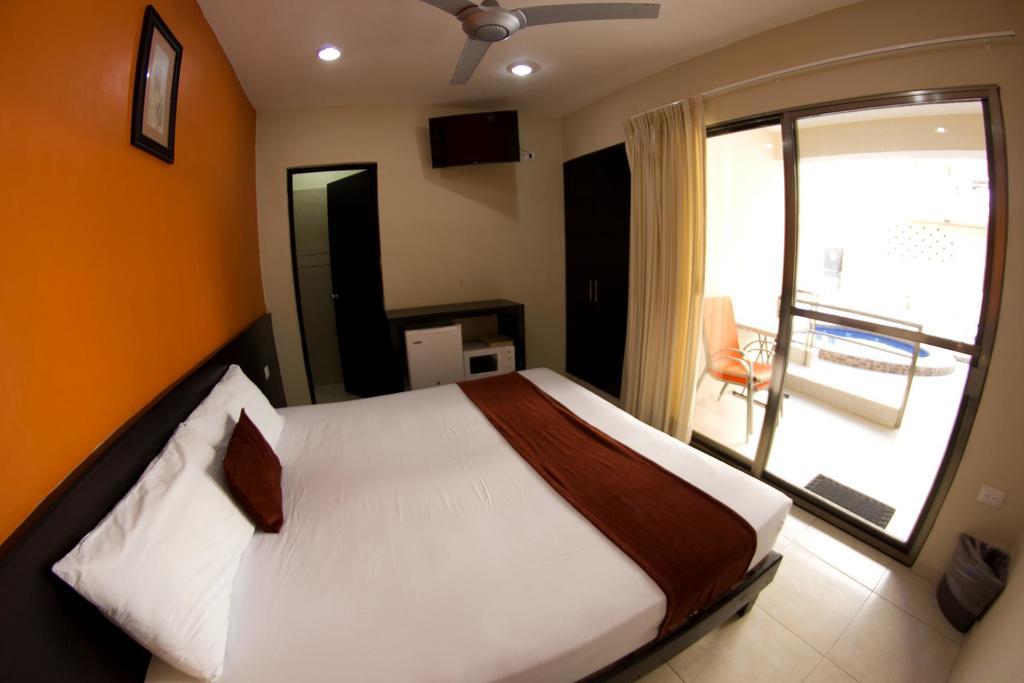 Hotel & Suites Domani Progreso  Bagian luar foto