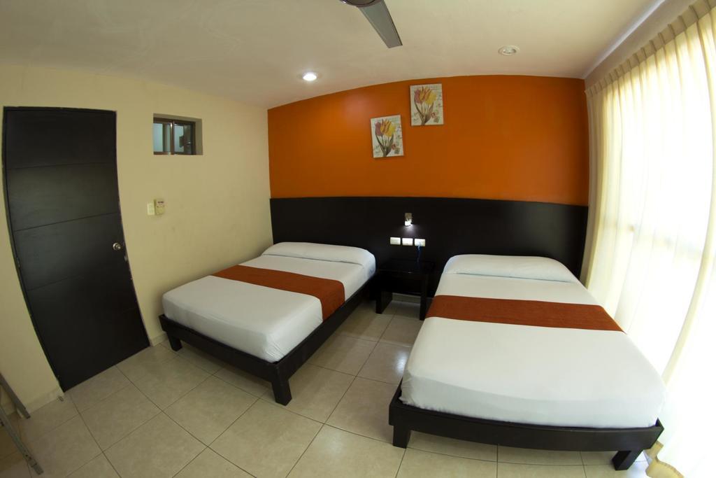Hotel & Suites Domani Progreso  Bagian luar foto