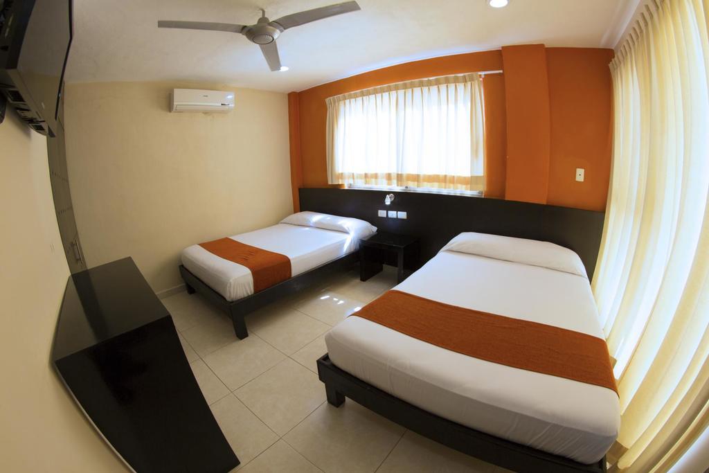 Hotel & Suites Domani Progreso  Bagian luar foto
