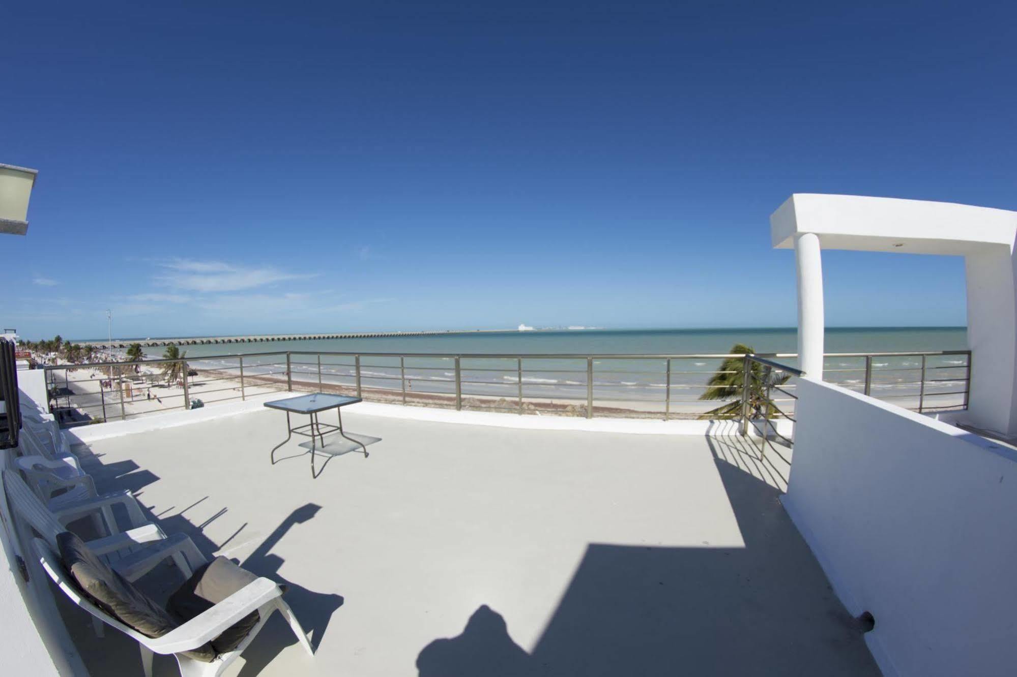 Hotel & Suites Domani Progreso  Bagian luar foto